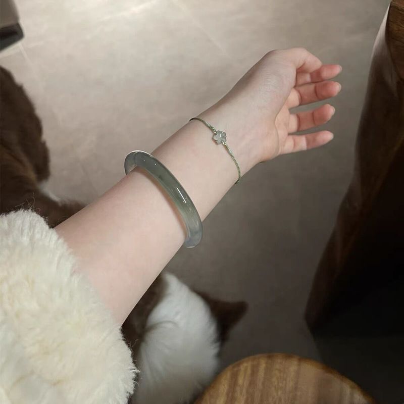 Beauty & Makeup Katia Di Paola - Bracciale semicolore verde ghiaccio di bellezza